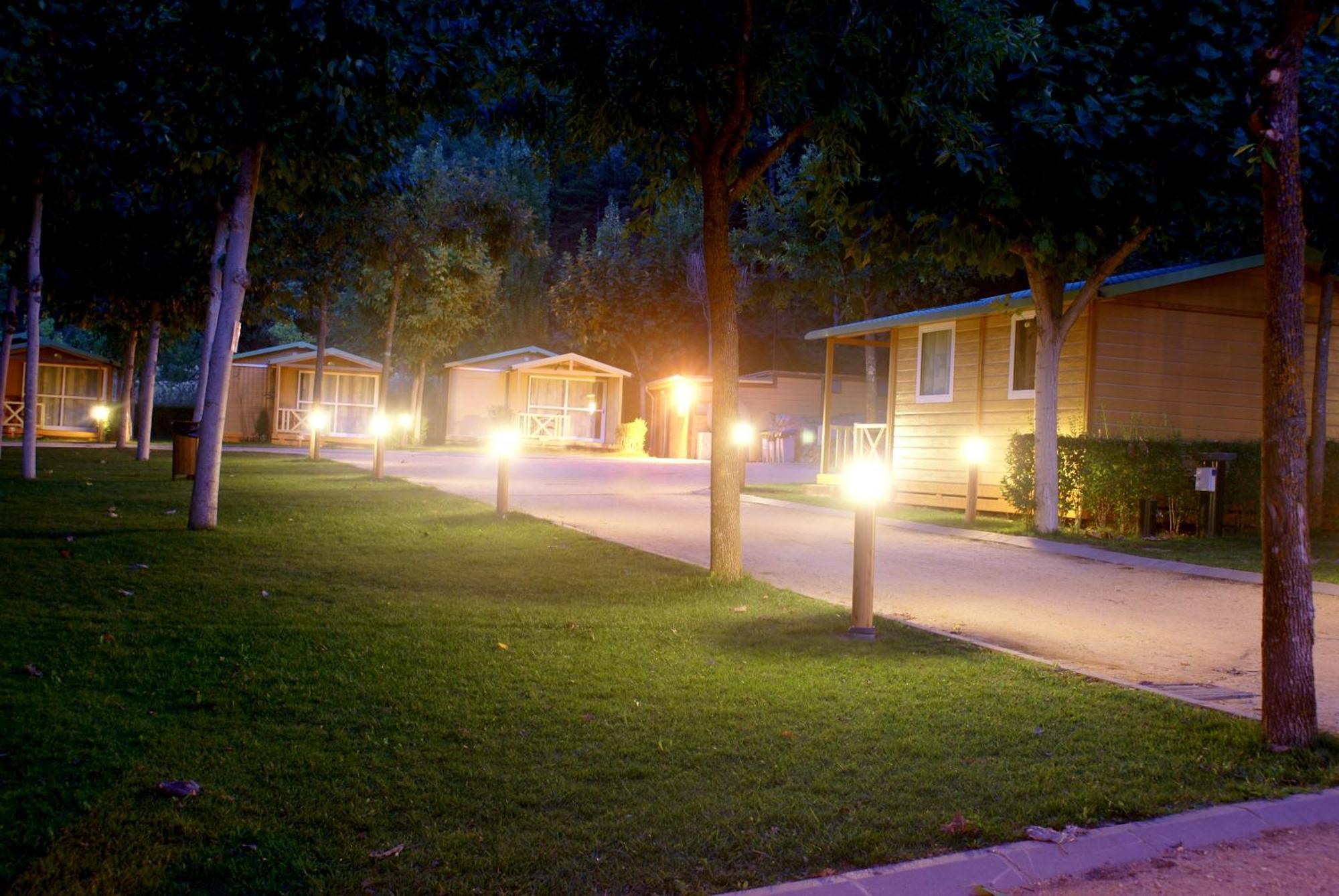 Hotel Camping Bassegoda Park Albanya Esterno foto