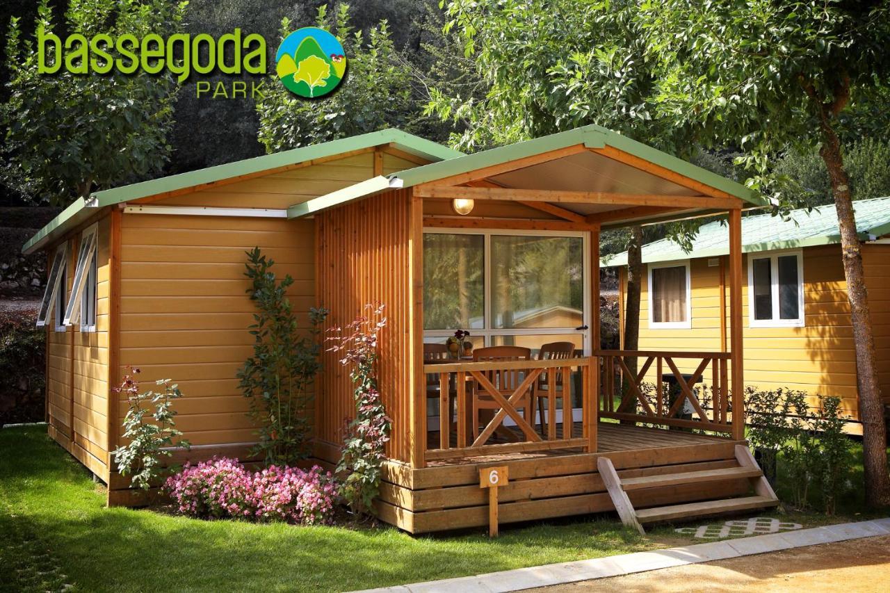 Hotel Camping Bassegoda Park Albanya Esterno foto