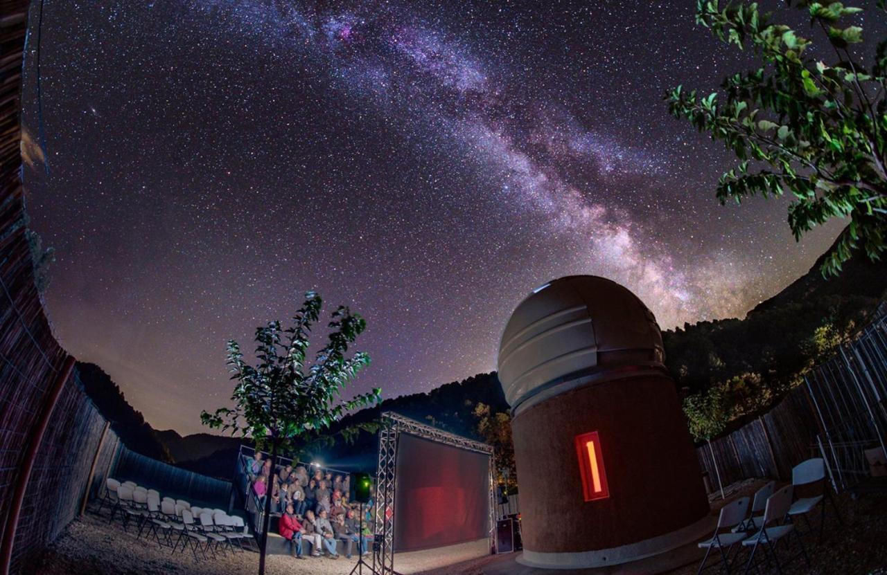 Hotel Camping Bassegoda Park Albanya Esterno foto